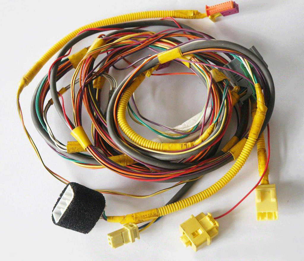 Improve the protection of high - frequency interface of automobile wiring harness