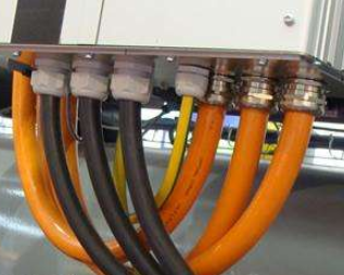Cable gland - what causes the insulation to decrease